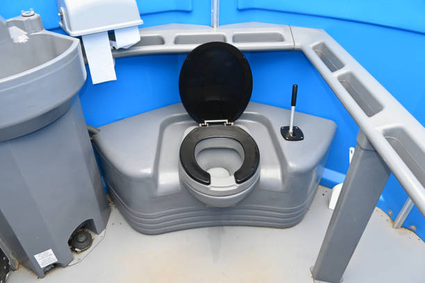 Best Portable restroom trailer rental  in Loveland, CO